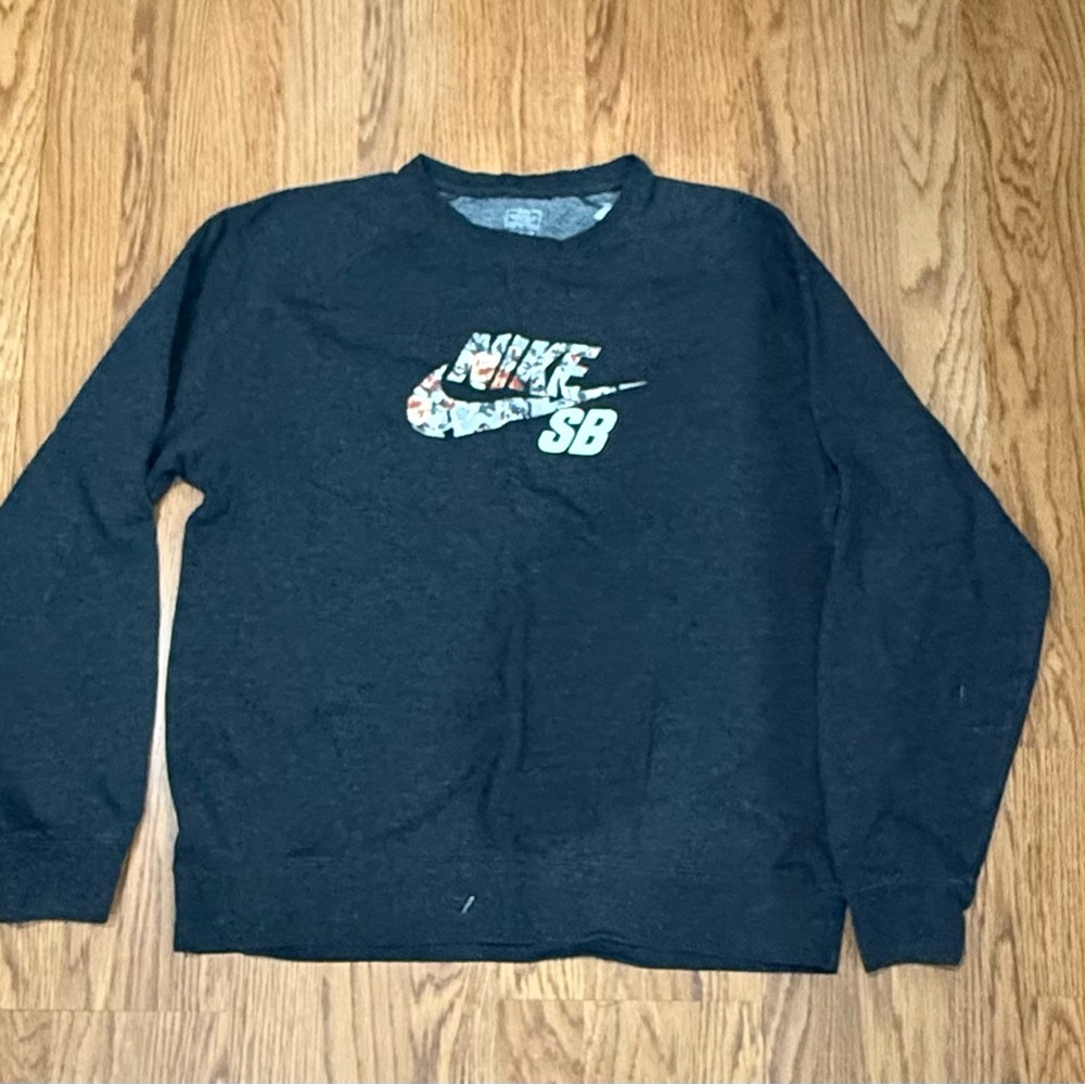 Nike SB Floral Logo Black Crewneck Sweater